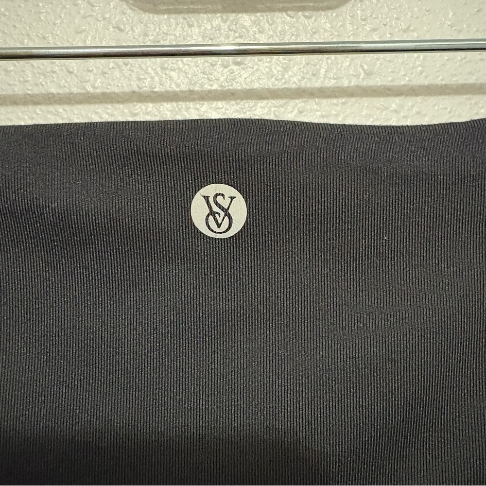 Victoria's Secret Black Biker Shorts with Pockets - Size XL - Picture 4 of 4